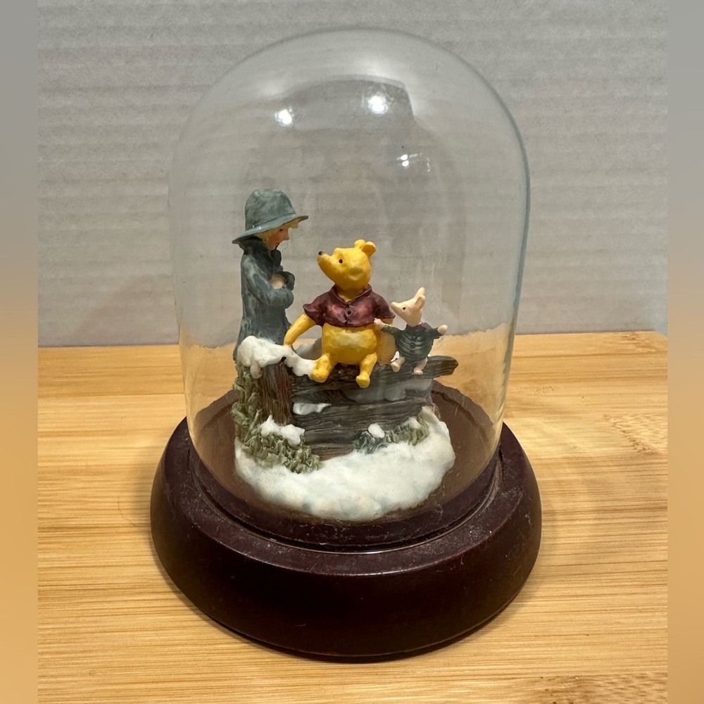 Disney Winnie the Pooh Michel Company Classic Pooh & Piglet Figurine Gla…